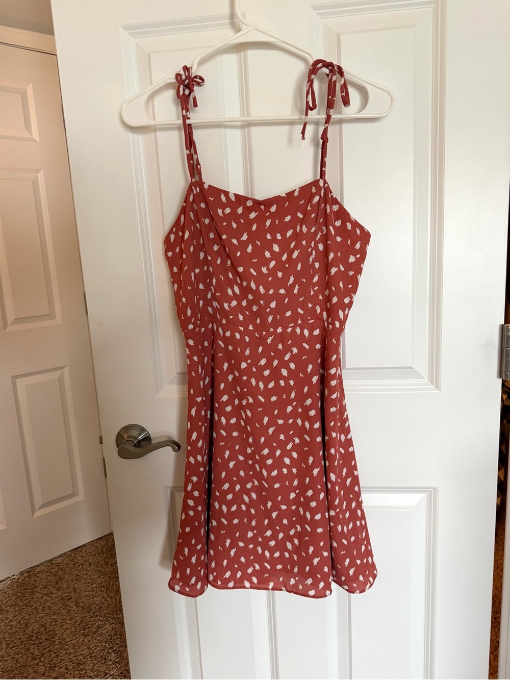 Coral Mini Dress with White Pattern and Tie Straps | Size Medium